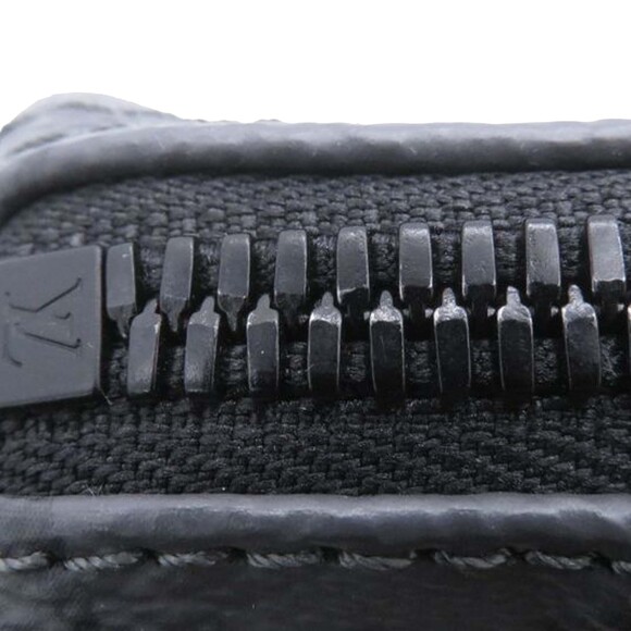 Pre-Loved Louis Vuitton Monogram Eclipse Reverse Keepall 25 - Picture 10 of 12